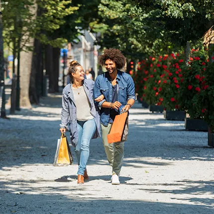 Man en vrouw op het Lange Voorhout